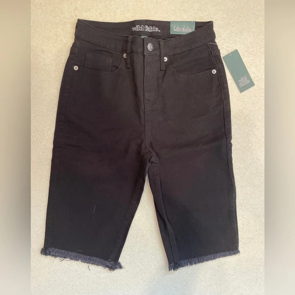 wild fable black denim high-rise shorts fringe raw hem size 0 NWT.